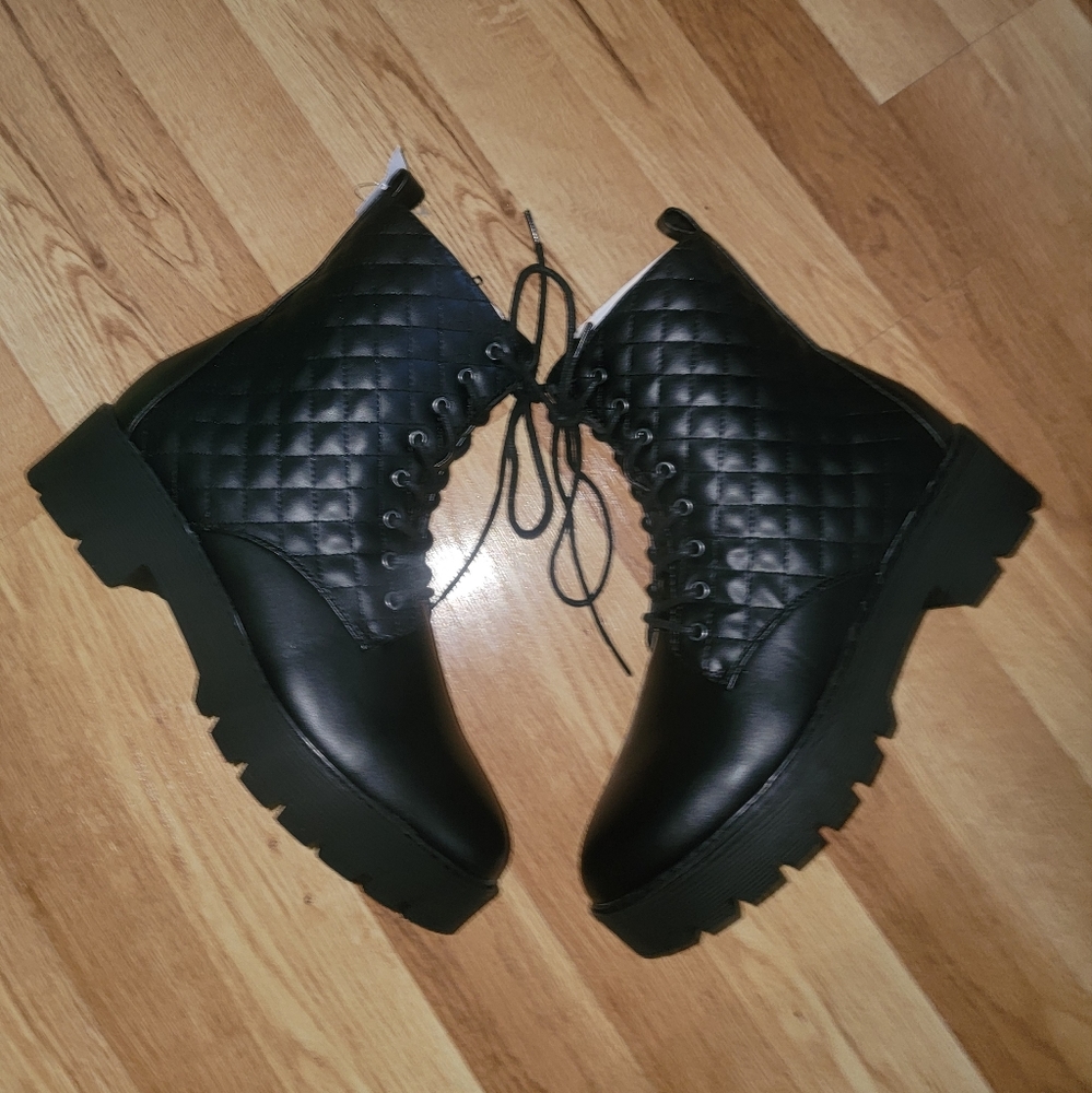 Brash | Womens Brash Quilt Presslee Combat Boots ‼️VARIOUS SIZES ‼️